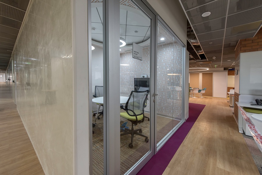 MK1 - Aluminium framed single glazed acoustic door - Apton Partitioning